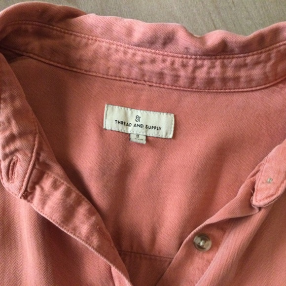 Top with cute fringe on the bottom - Picture 6 of 6